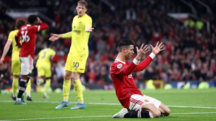 Манчестър Юнайтед се върна към победите с класика, Роналдо доближи Салах при голмайсторите