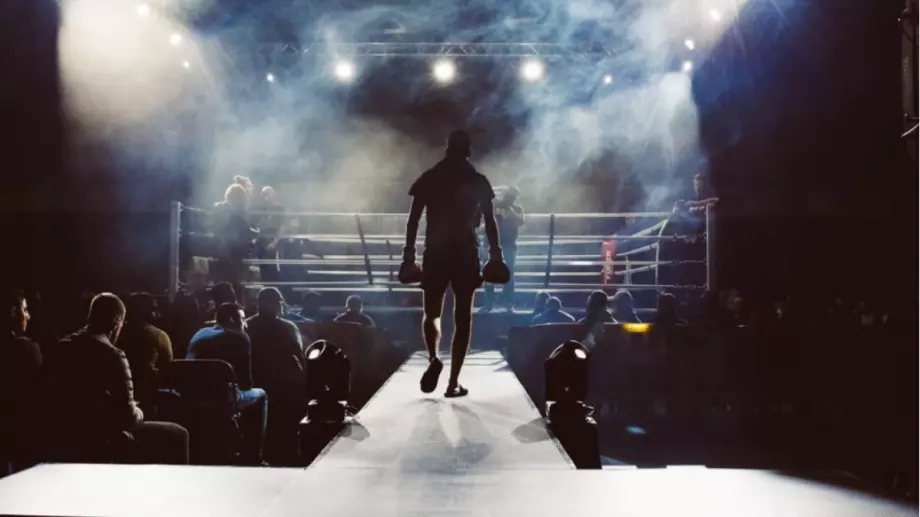 Българин ще се бие за първи професионален боксов трофей в Албания