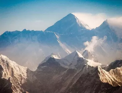 Китай инсталира на Еверест най-високата метеорологична станция в света  