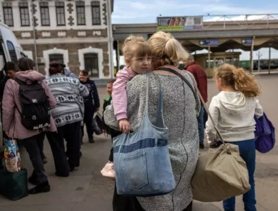 Намалява броят на украинците, получили временна закрила в ЕС през септември