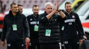 {{ otherArticle[0].article.title }}