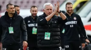 {{ otherArticle[0].article.title }}