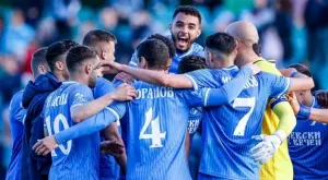 {{ otherArticle[0].article.title }}