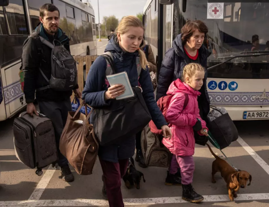 ЕК отпуска още 65 млн. евро за бежанците от Украйна, България също получава средства