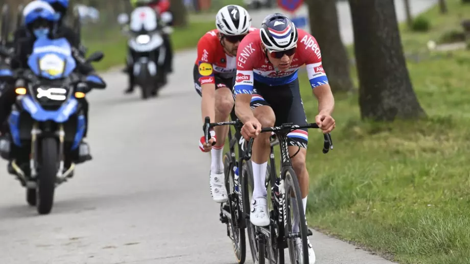 Матю Ван Дер Пул е номер 1 в първия етап от “Джирото”