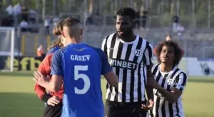 {{ otherArticle[0].article.title }}