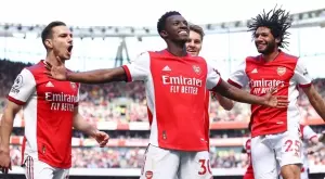 {{ otherArticle[0].article.title }}