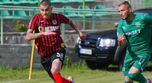 {{ otherArticle[0].article.title }}