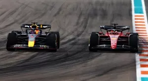 Льоклер изревари Верстапен с една стотна в първата тренировка преди Гран при на Франция