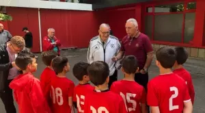 {{ otherArticle[0].article.title }}