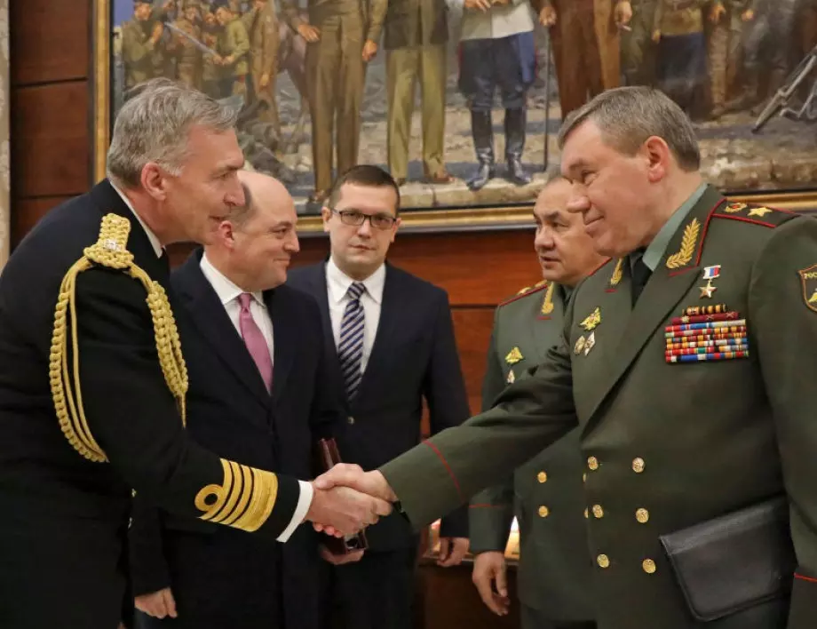 САЩ "пази" Герасимов и Шойгу, но помага на Украйна с разузнаване за други руски генерали