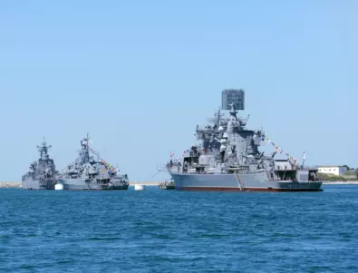 ВИДЕО: Показно как украинците удрят в пристанището на Севастопол