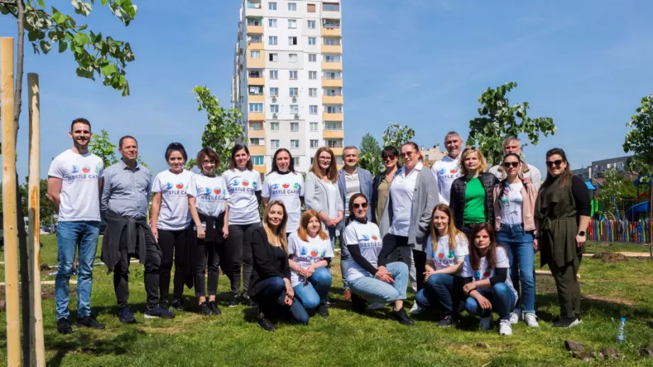 Пролетната вълна на кампанията „Залесяваме активно“ на Нестле България завърши със засаждане на мини гора в ж.к.“Люлин“