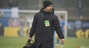 {{ otherArticle[0].article.title }}