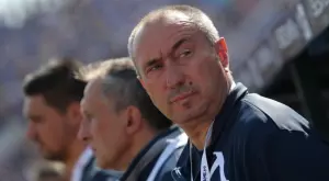 {{ otherArticle[0].article.title }}