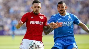 Единият е по-опитен, а другият вкарва повече: Статистиката за ЦСКА - Левски