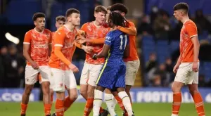 17-годишен футболист на Блекпул обяви, че е гей и сподели историята си