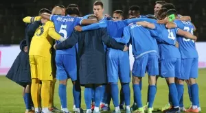 {{ otherArticle[0].article.title }}