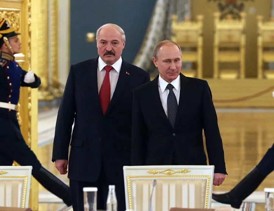 Путин щял да проведе "сериозен разговор със себе си", с Лукашенко иронизираха Запада