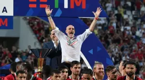 {{ otherArticle[0].article.title }}