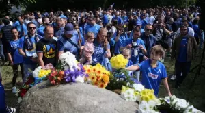 {{ otherArticle[0].article.title }}