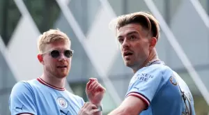 Джак Грийлиш се подигра с ас на Нюкасъл (ВИДЕО)