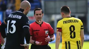 {{ otherArticle[0].article.title }}