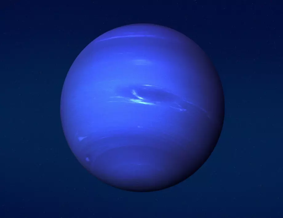 Дни по 16 часа, сезони по 40 години: учени разказаха за характеристиките на Нептун