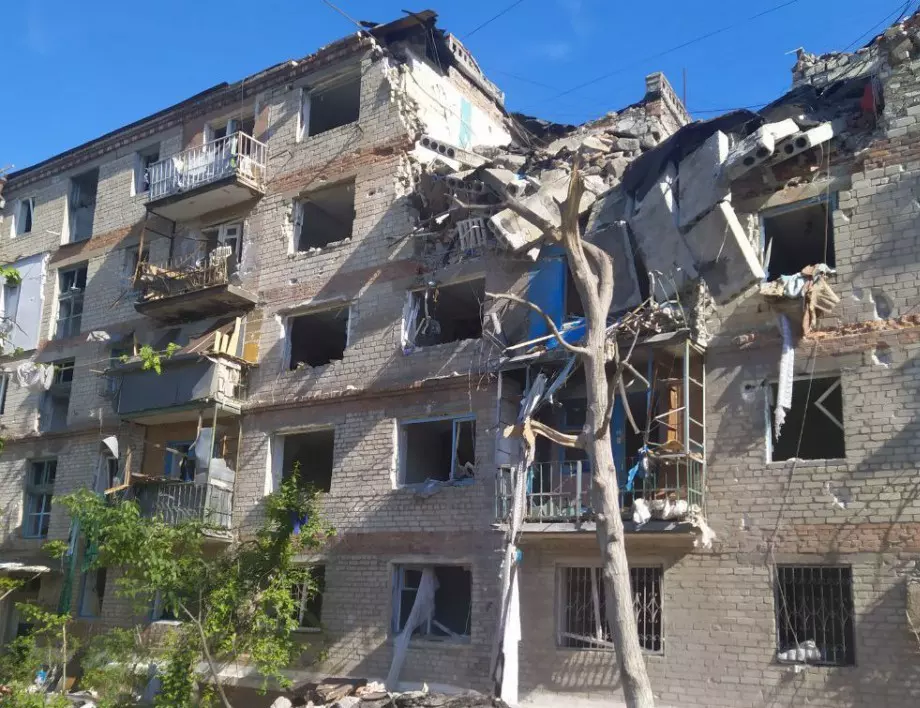 Украйна съобщи за удар по руска база край Мариупол, убил "десетки окупатори" (СНИМКА)