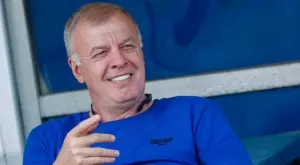 {{ otherArticle[0].article.title }}