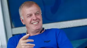 {{ otherArticle[0].article.title }}