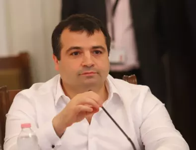 Депутат поиска Росен Желязков да налага глоби, но никой не го подкрепи