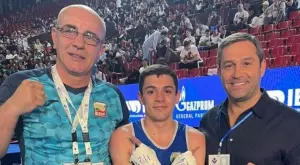 {{ otherArticle[0].article.title }}