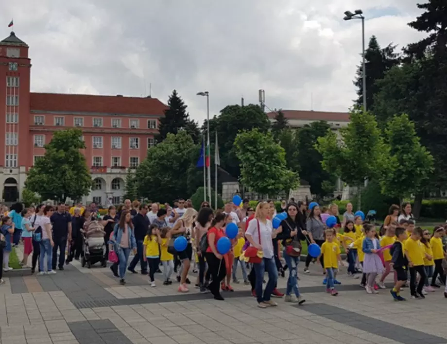 Пъстро карнавално шествие с весели забавления организира община Плевен за 1 юни