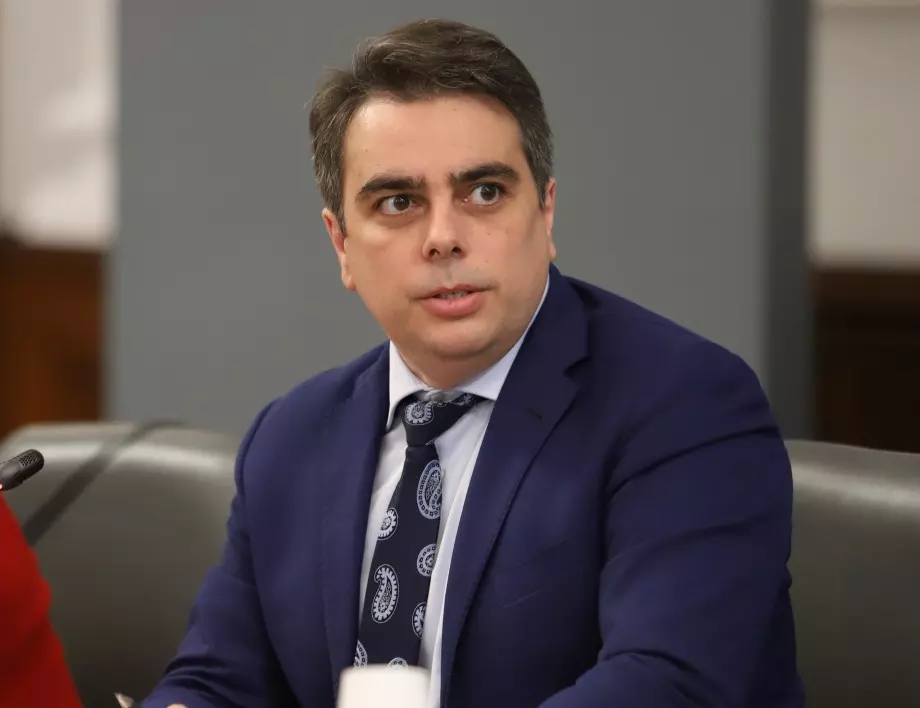 Асен Василев приема германския министър на финансите във вторник
