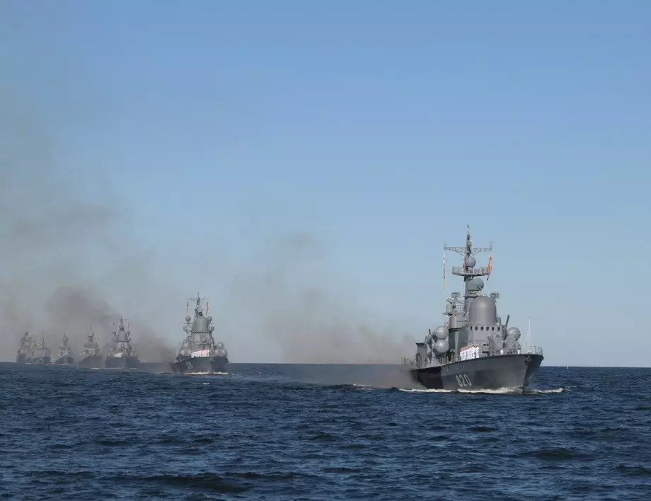 Руският военен кораб "Асколд" е с тежки поражения след удар с ракета Storm Shadow (ВИДЕО)