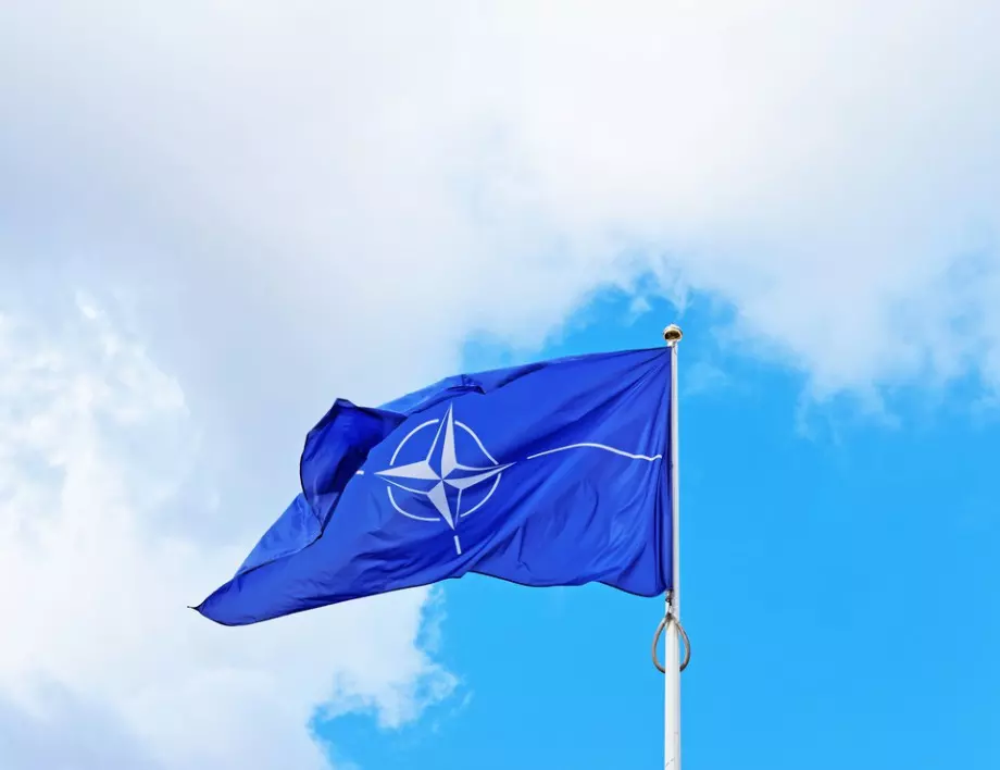 НАТО: Непоколебими сме да защитаваме всеки сантиметър от територията си
