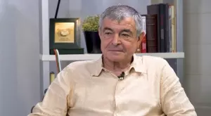 {{ otherArticle[0].article.title }}