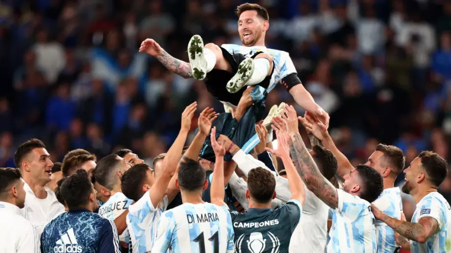 Аржентина ще загрява за Световното първенство по футбол на 335 километра от Катар