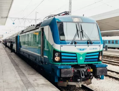 Влак блъсна и уби жена на прелез в София