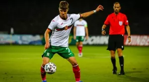 {{ otherArticle[0].article.title }}