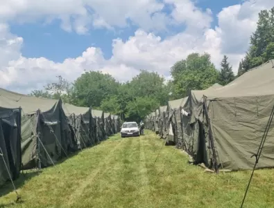 Буферният център за украинските бежанци в Елхово затваря, в Сарафово палатките остават