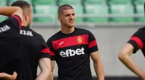 {{ otherArticle[0].article.title }}