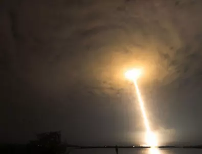 Отломки от руска ракета изглежда са навлезли в земната атмосфера над Мелбърн (ВИДЕО)