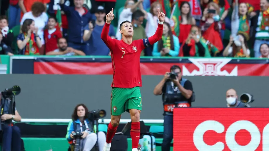 Безмилостни Португалия и Кристиано Роналдо разбиха Швейцария с 4:0