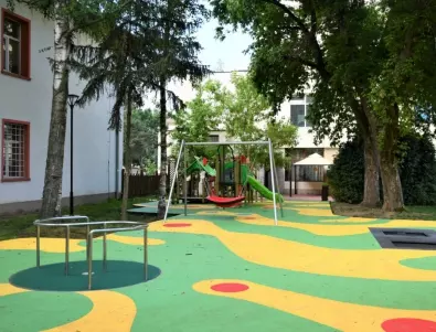 Община Елин Пелин откри иновативна детска площадка