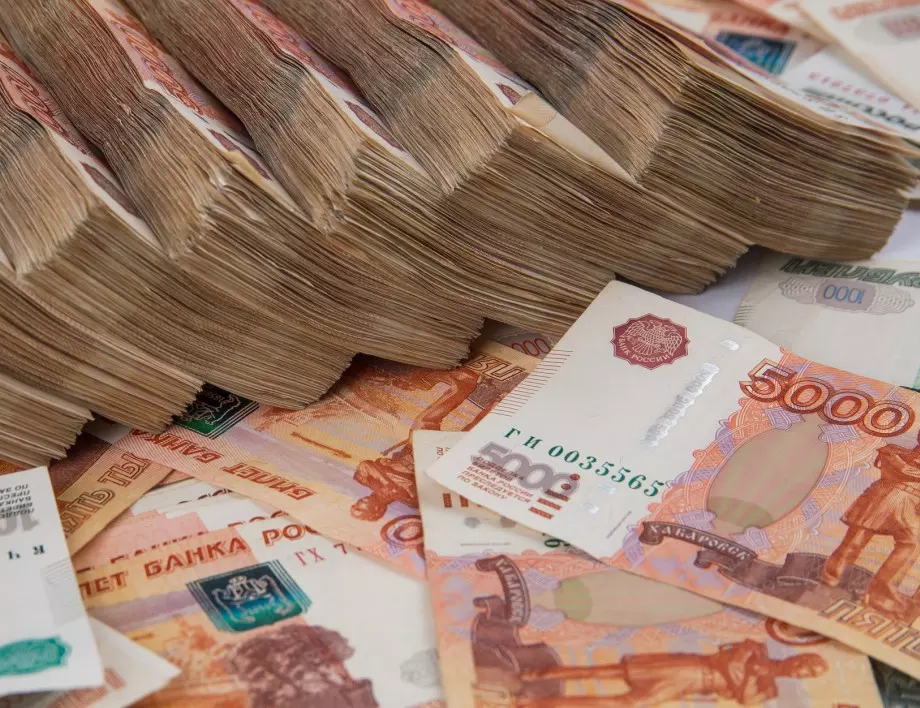Руски олигарси поискаха от Путин да отмени присъдите за пране на пари