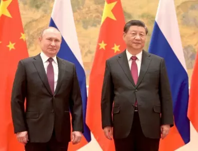 Бивш външен министър на Украйна: Китай не се е сближил с Русия, но не му е изгодно тя да изпадне в колапс