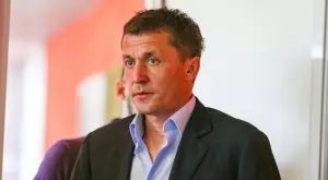 {{ otherArticle[0].article.title }}