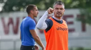 Валери Божинов с първа тренировка за новия си тим, включи се в инициатива за пострадалите в Турция